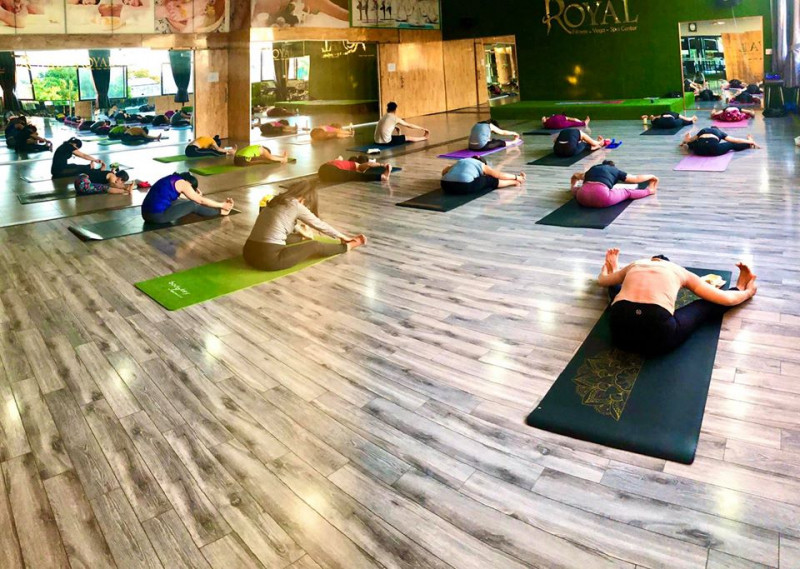 Không gian tập Yoga tại Royal Fitness Center