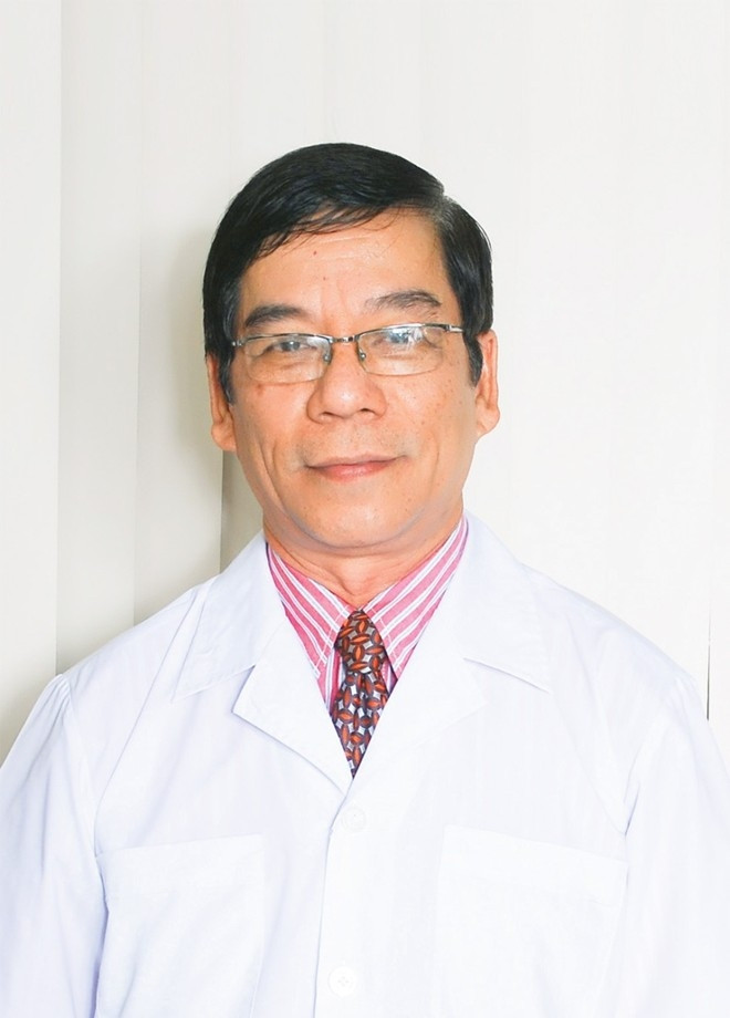 Bác sĩ Huỳnh Huy Hoàng