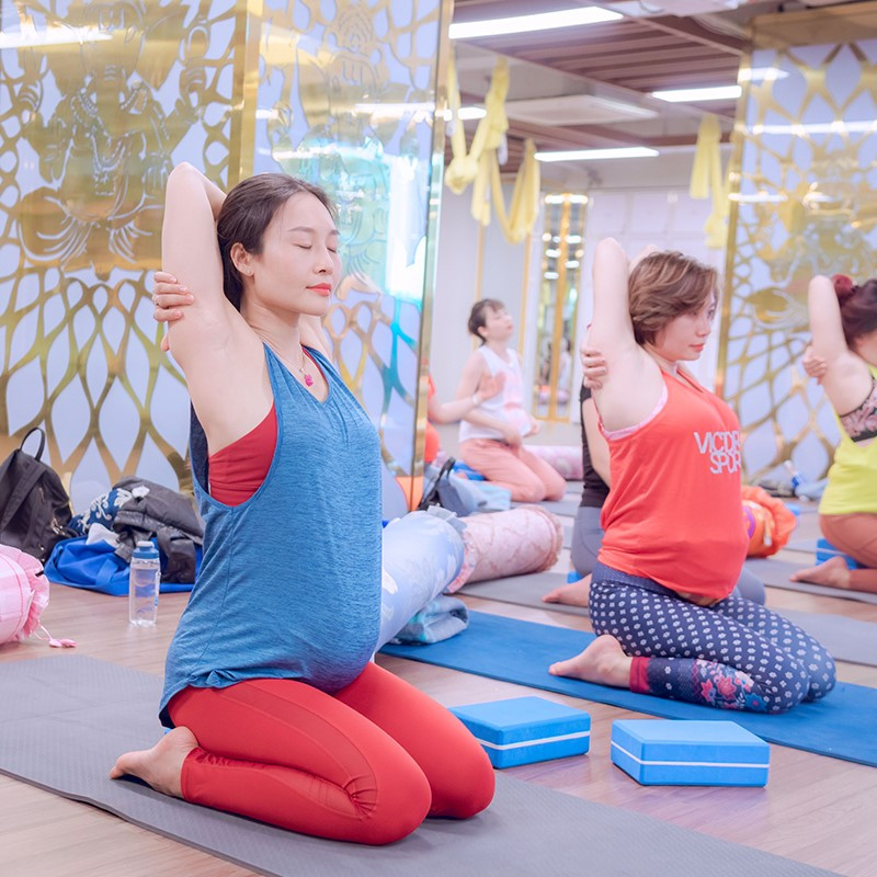 Yoga dành cho mẹ bầu tại Hương Anh Fitness & Yoga quận Hai Bà Trưng