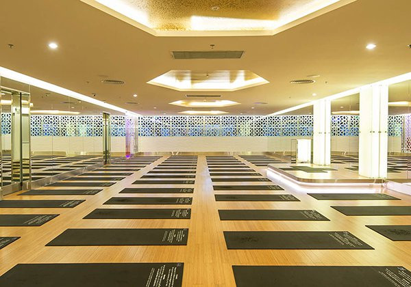 Không gian rộng rãi và sang trọng tại California Fitness & Yoga Centers Long Biên