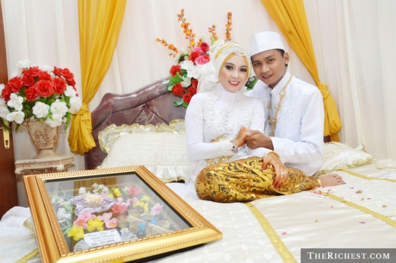 Nhốt cô dâu chú rể 3 ngày - Indonexia