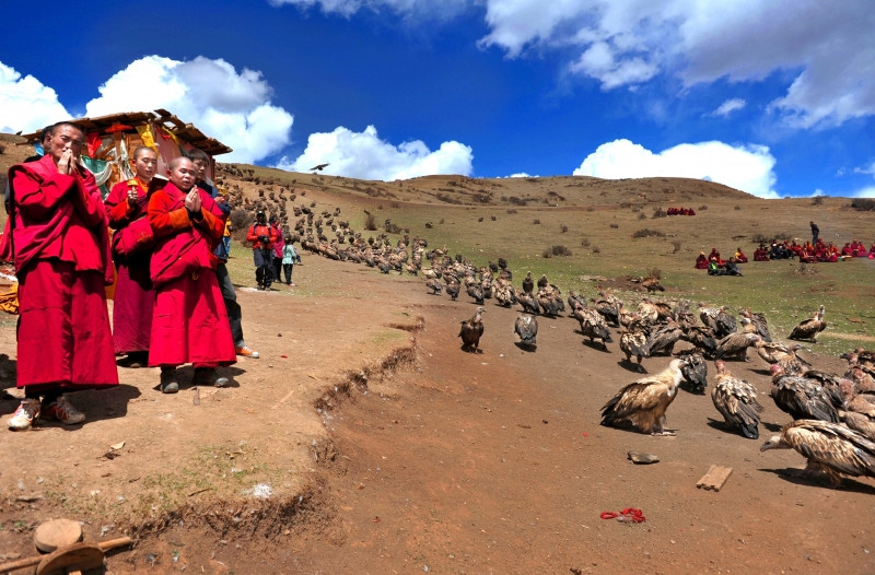 Điểu táng tại Tây Tạng