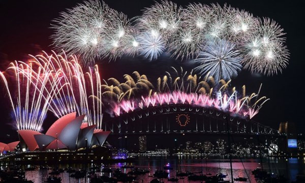 Pháo hoa ở cầu cảng Sydney - Úc
