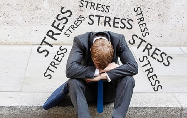 Tránh tâm lý căng thẳng, stress gây ảnh hưởng đến giấc ngủ của bạn