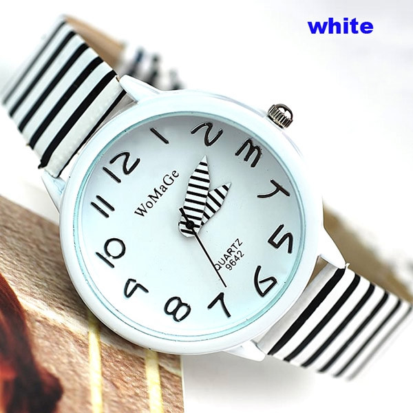 Đồng hồ đeo tay nữ Womage dây sọc khá nổi bật