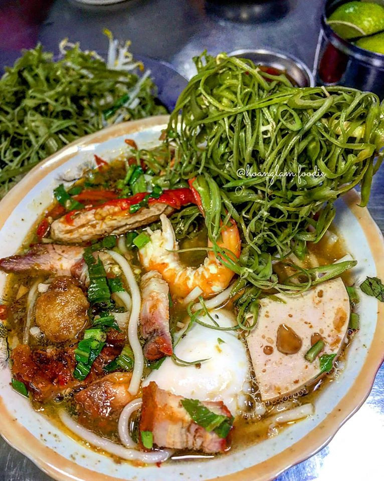 Sài Gòn Xưa có chất lượng món ăn tuyệt vời, cùng phục vụ chu đáo cũng như không gian quán rộng rãi, thoáng mát, phục vụ nhanh nhẹn.