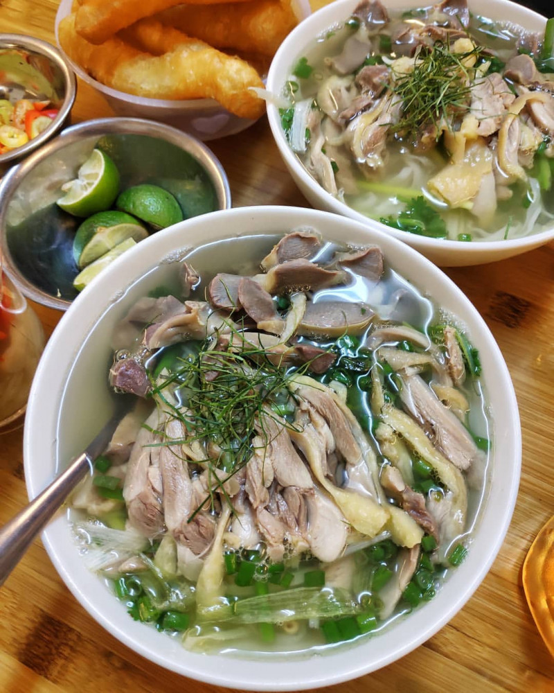 Phở Tiến