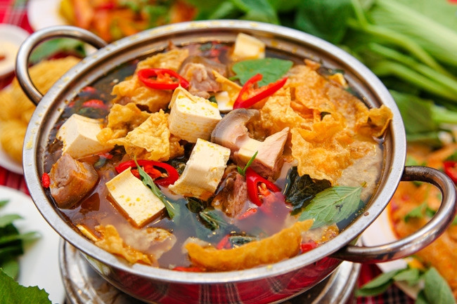 Lẩu Dê SOS Làng Hoa là quán ăn ngon nức tiếng ở quận Gò Vấp