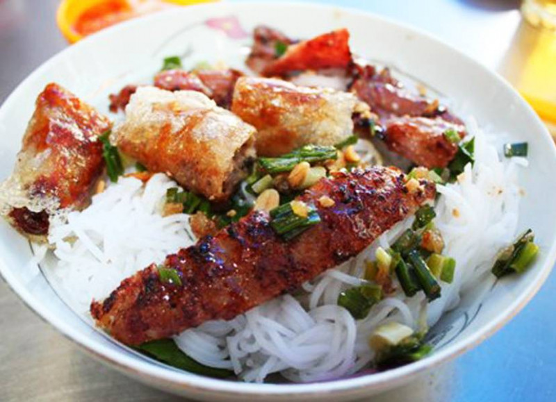 Bún Thịt Nướng - Thái Phiên