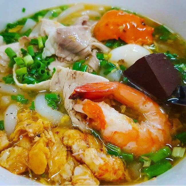 Cô Diệu - Bánh Canh Cua