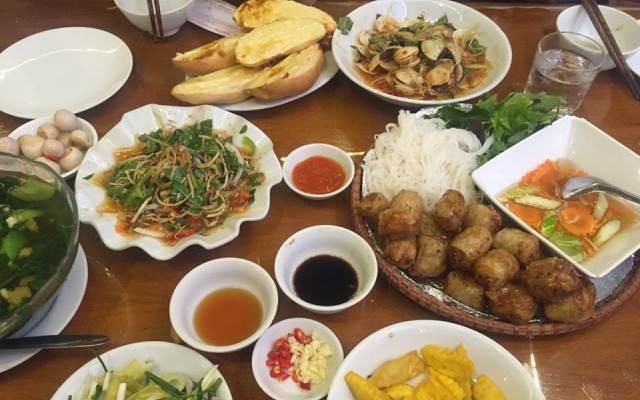 Nhà hàng Hồng Hạnh