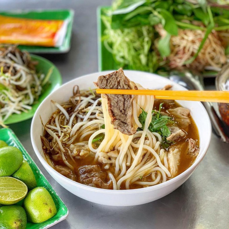 Bún bò huế Nhân Trí 2