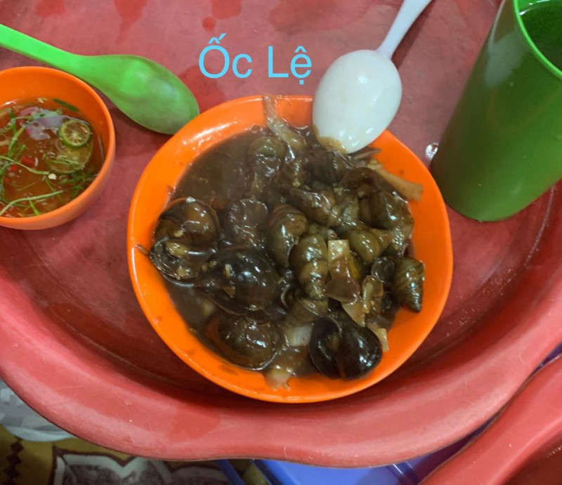 Ốc Chị Lệ