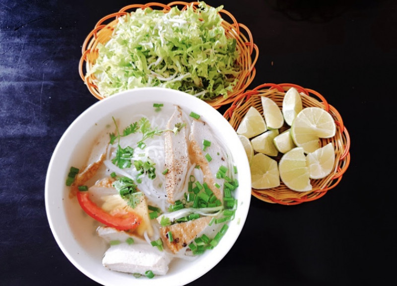 Bún cá Đất Phú một trong những thương hiệu nổi tiếng tại Phú Yên