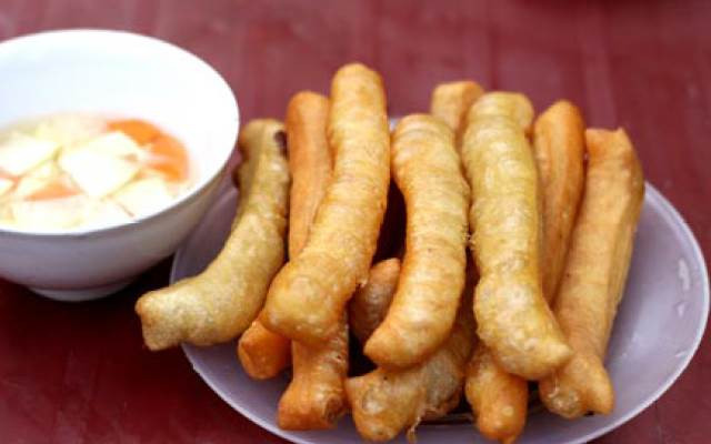 Quẩy nóng và bánh bao chiên - 431 Nguyễn Khang