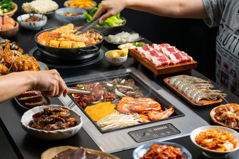 Khi nhắc đến thịt nướng Hàn Quốc ở Đà Lạt thì chắc chắn bạn sẽ nghĩ đến ngay hệ thống quán thịt nướng BBQ GOGI Hàn Quốc.