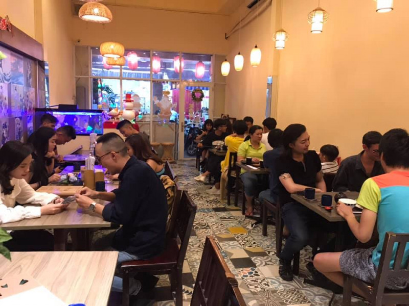 Quán luôn đông khách tại Miya Sushi & BBQ