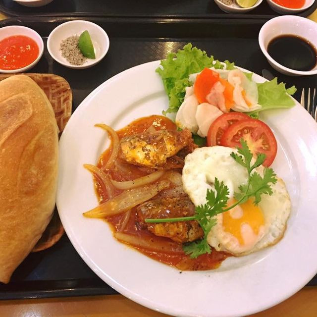 Bready Beefsteak Bánh Mì Tươi