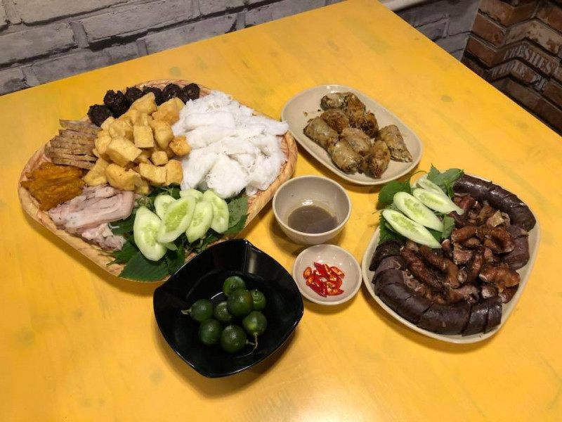 Bún đậu tại Food Factory