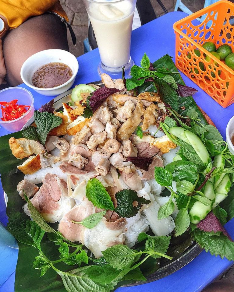 Bún Đậu Mẹt Thuỳ Linh