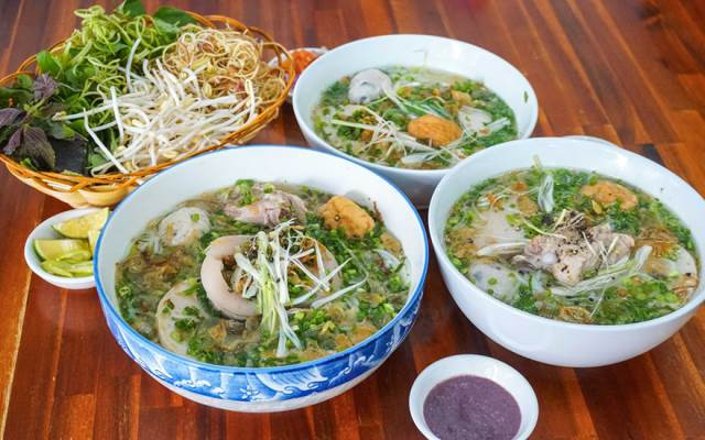 Bún mọc Ròm Mập của Hoài Linh