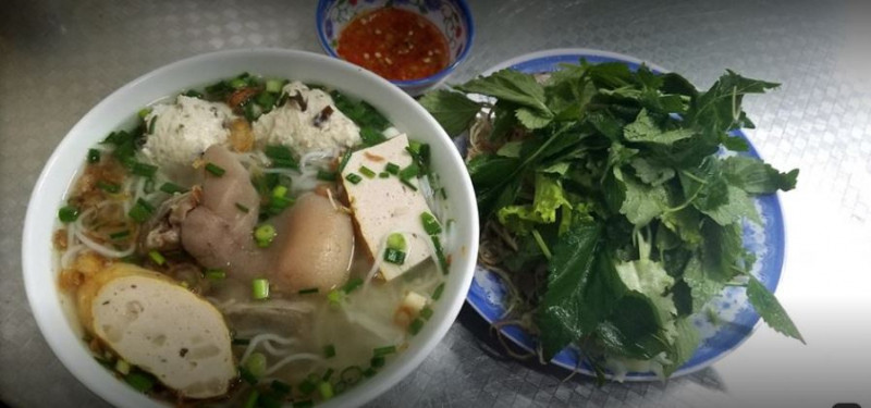 Bún mọc Phương