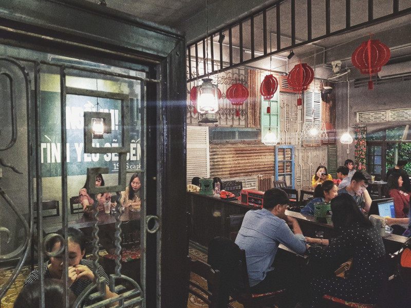 1976 coffee là một trong những quán cà phê có không gian cổ xưa ở thành phố Huế