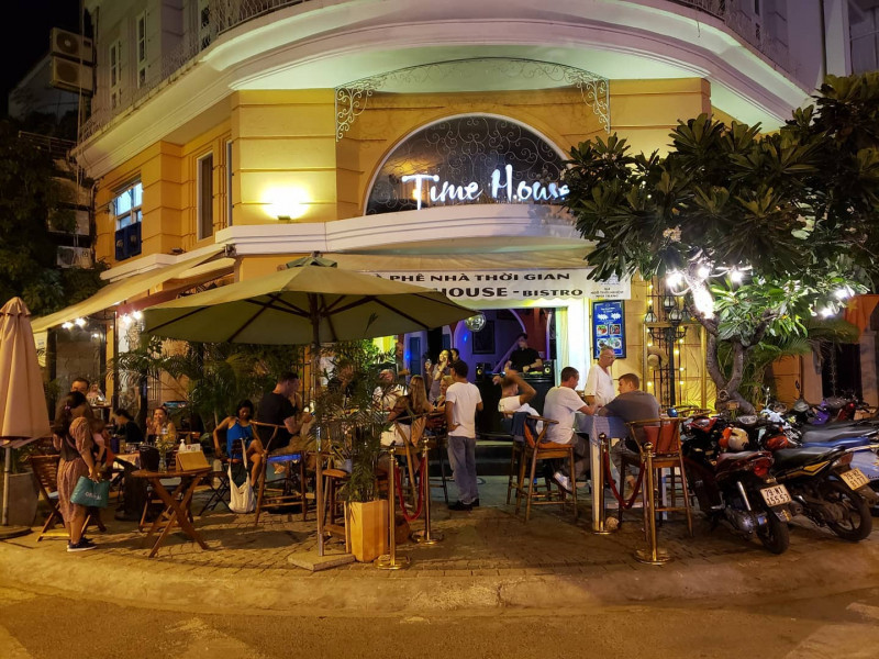 Time House Auberge & Bistro