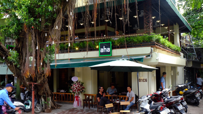 Aha Cafe - Phan Đình Phùng