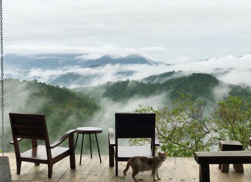 Vẻ đẹp của Cheo veoo là vẻ đẹp của sự ấm cúng, bình yên, là vẻ đẹp của những giây phút êm đềm nhìn sương mù giăng mắc qua thung lũng
