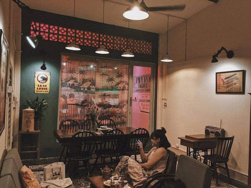 Tiệm Cafe Saigon Retro
