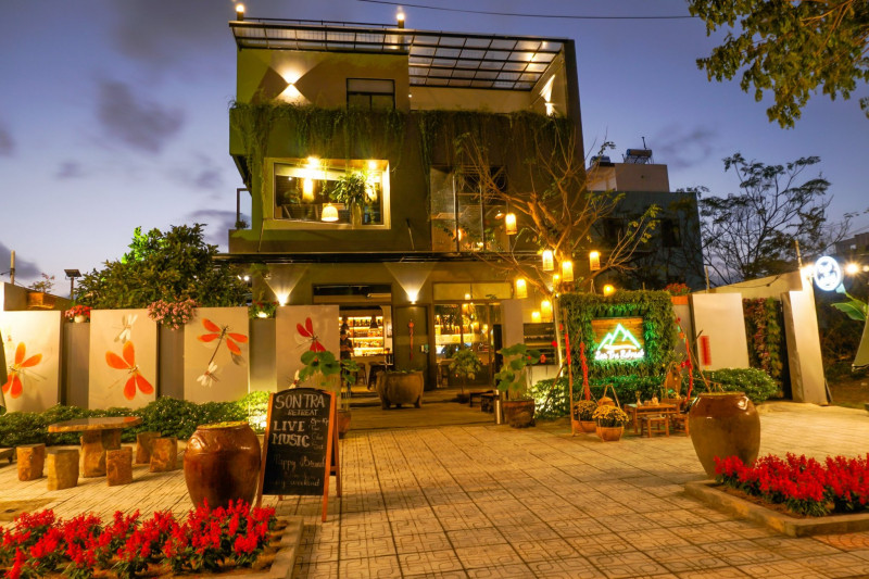 Son Tra Retreat - Garden Lounge & Eatery