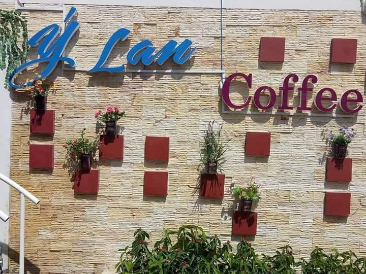 Ý Lan coffee