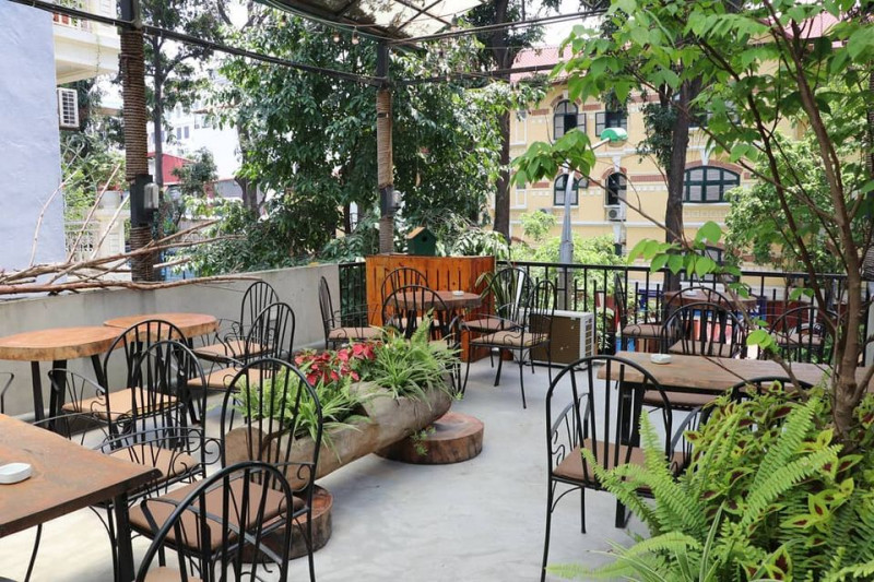 Charme Cafe Hanoi