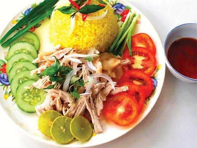 Quán cơm gà bà Ký Tam Kỳ là một trong những quán cơm gà ngon nhất ở Đà Nẵng