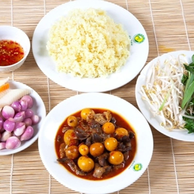 Cơm gà Bà Luận Tam Kỳ