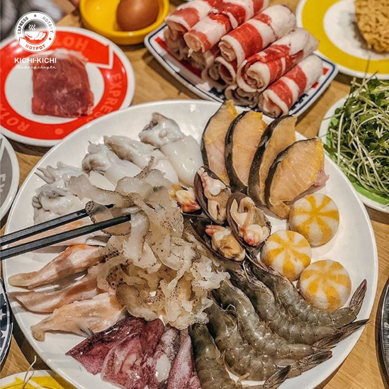 Buffet lẩu hoành tráng