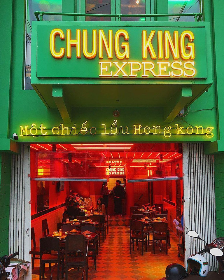 Nước lẩu đặc trưng như chính cái khác lạ của ChungKing Express