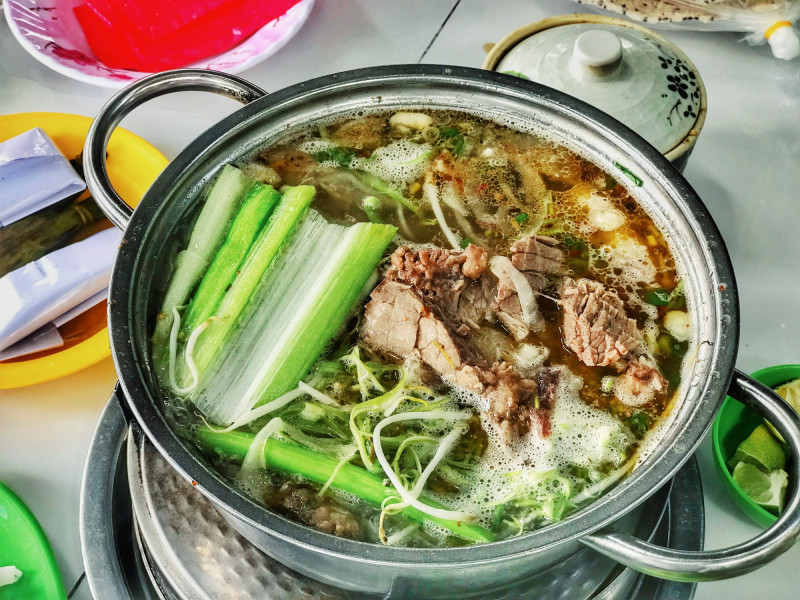 Lẩu bò Ngọc Tuyết