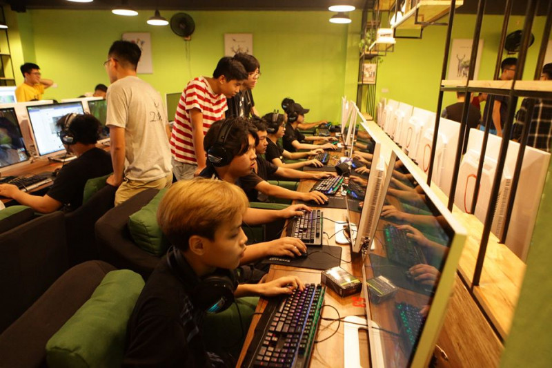 One bot Gaming Center Thái Hà