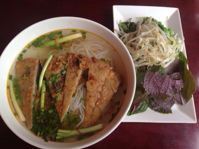 Bún chả cá