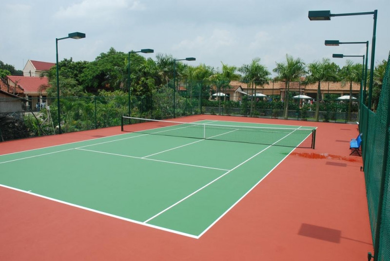 Sân chơi tennic tại resort