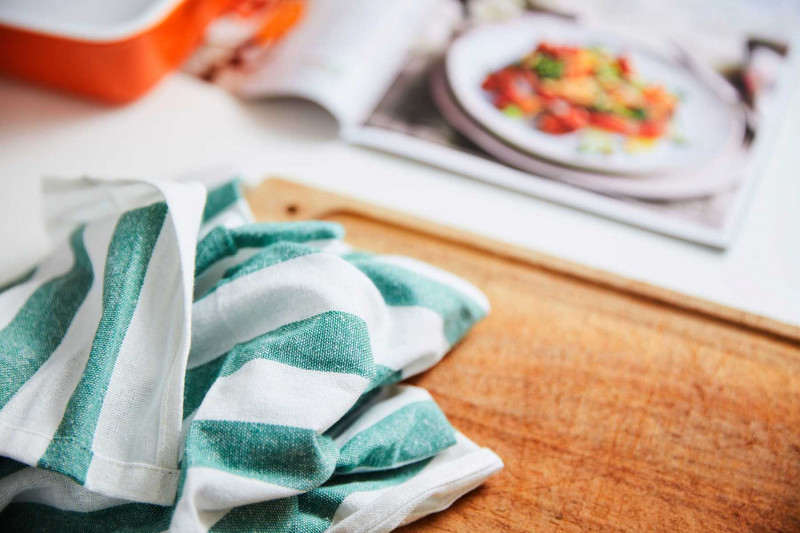 Hãy phân ra mỗi nơi bằng một chiếc khăn lau, miếng giẻ khác nhau để đảm bảo sạch