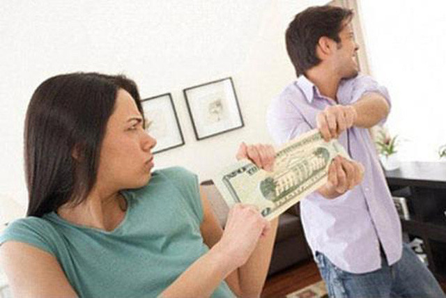 Quá tình toán tiền bạc dẫn tới sự đổ vỡ của hôn nhân