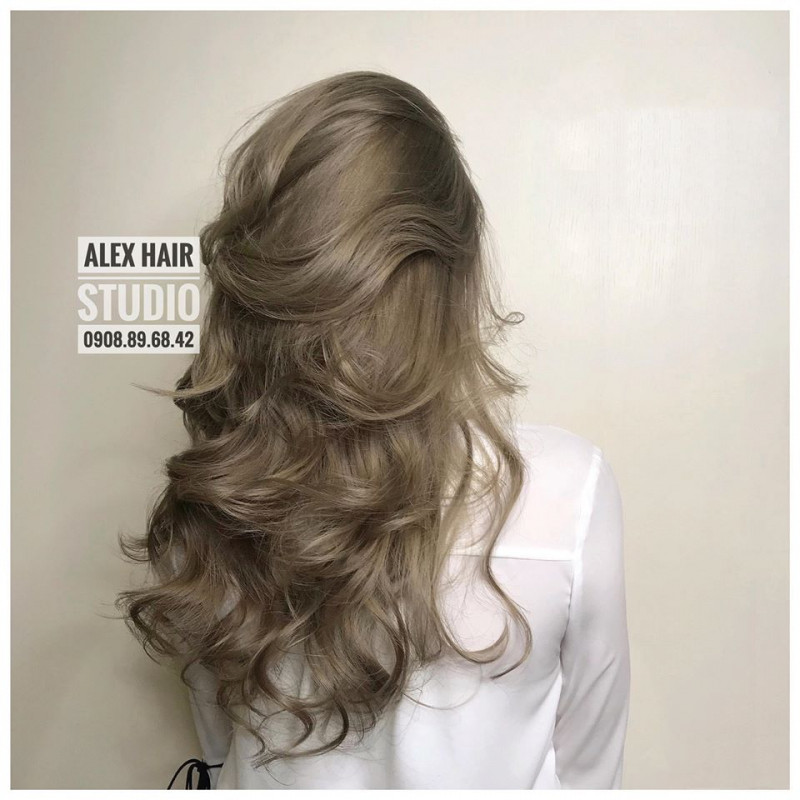 Alex Hair Studio là một salon tóc có bề dày kinh nghiệm