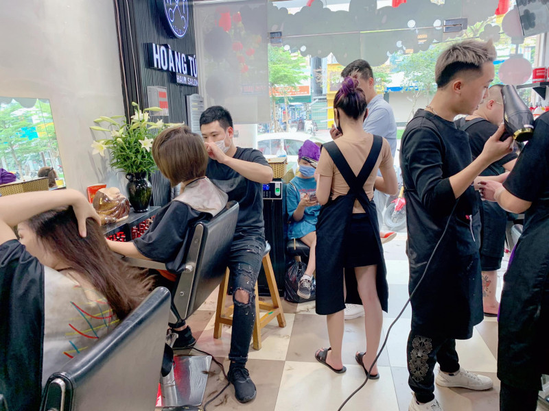 Hair Salon Hoàng Tú
