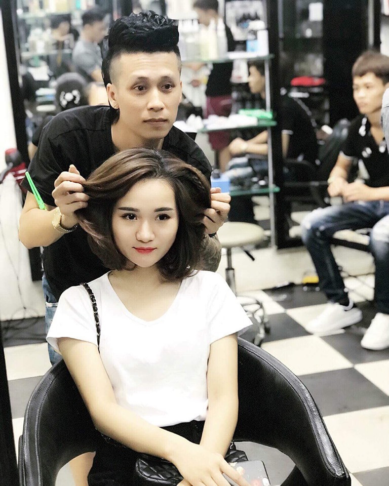 Hãy đến với salon Toni Nam Academy để tận mắt thấy được kỹ thuật nhuộm tóc, chăm sóc và phục hồi tóc cùng với các sản phẩm hỗ trợ hoàn hảo của salon