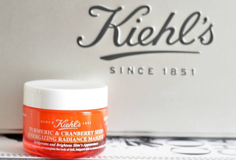 Kiehl's Turmeric & Cranberry Seed Energizing Radiance Masque là sản phẩm mặt nạ đình đám đến từ thương hiệu Kiehl’s