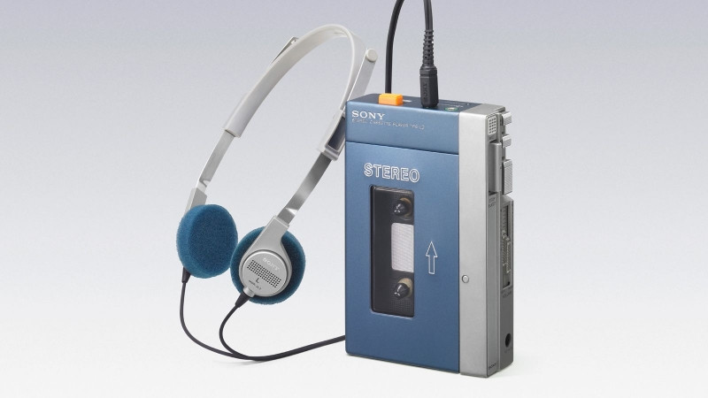 Sony Walkman- Chiếc máy nghe nhạc huyền thoại