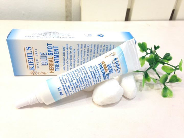 Kiehl’s Blue Herbal Spot Treatment